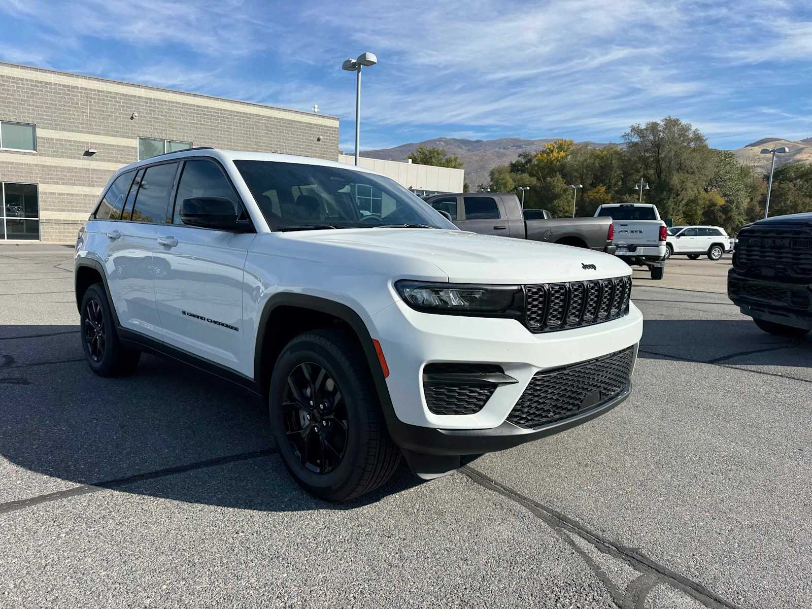 2024 Jeep Grand Cherokee Altitude X photo 4
