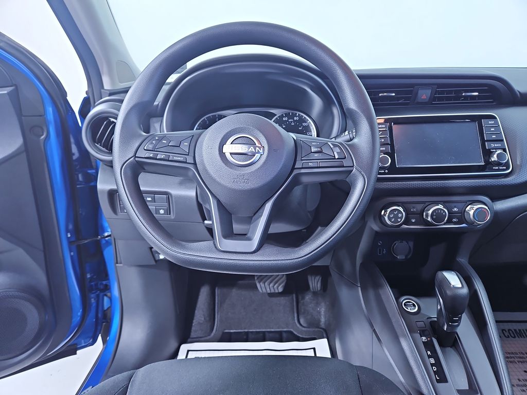 2024 Nissan Kicks S photo 13