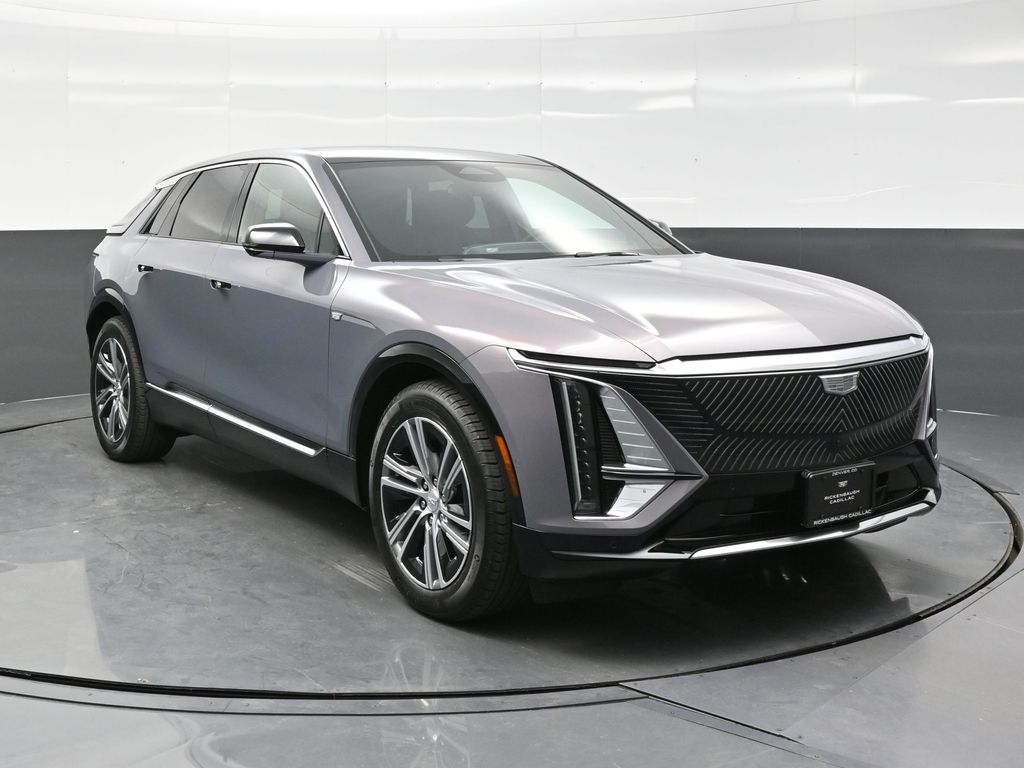 2025 Cadillac Lyriq Luxury photo 40