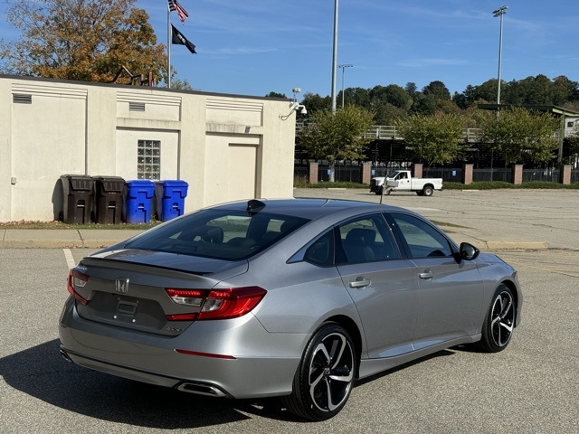 2022 Honda Accord Sport photo 5