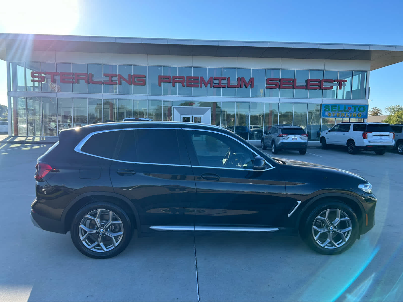 2022 BMW X3 30i's photo