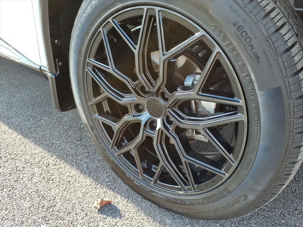 2024 Nissan Rogue Platinum photo 3