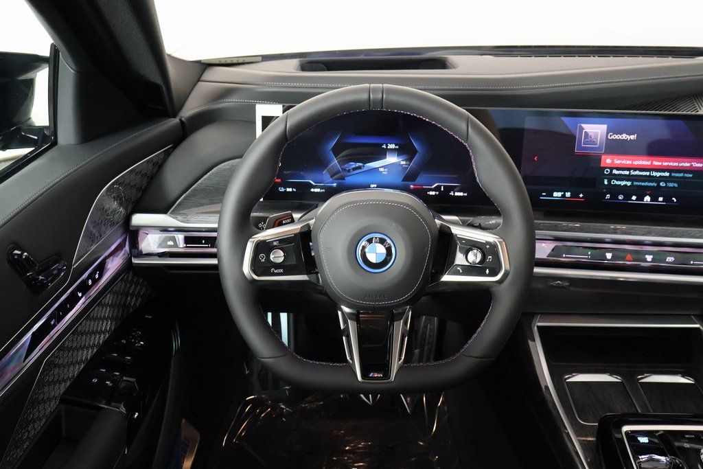 2025 Bmw i7 M70 photo 3