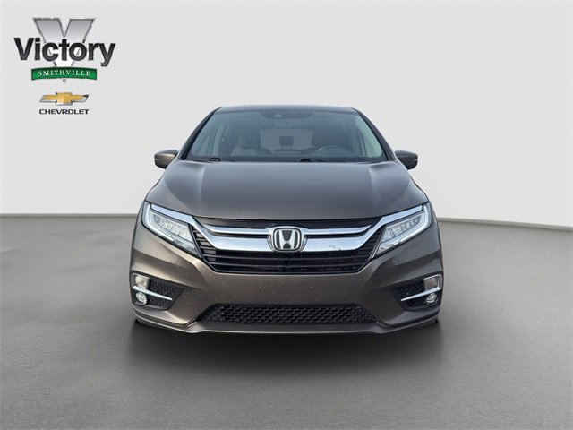 Used 2018 Honda Odyssey Touring with VIN 5FNRL6H8XJB005933 for sale in Kansas City