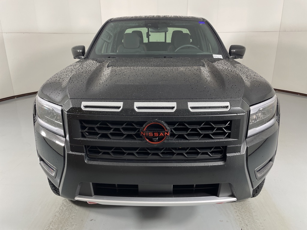 2026 Nissan Frontier Crew Cab PRO-4X photo 2