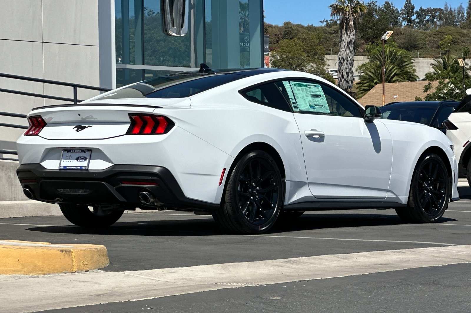 2025 Ford Mustang EcoBoost Premium photo 3