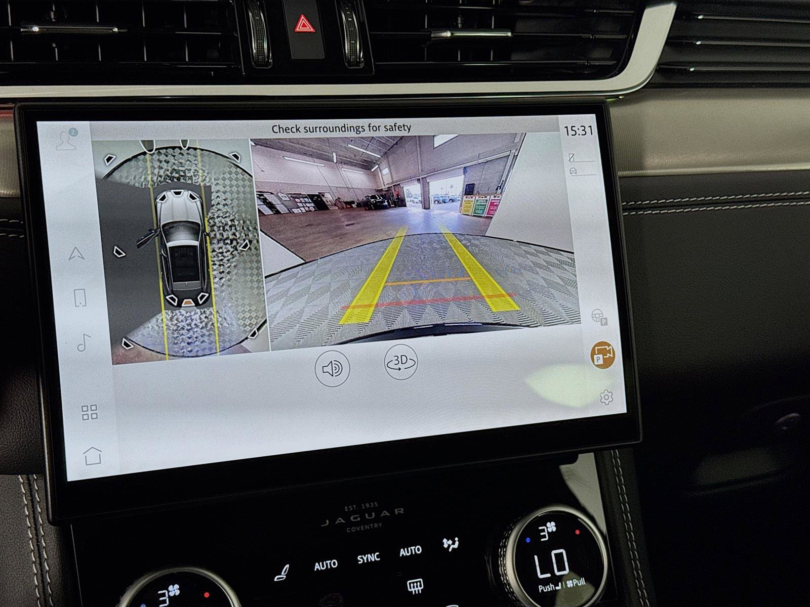2026 Jaguar F-PACE P250 R-Dynamic S photo 16