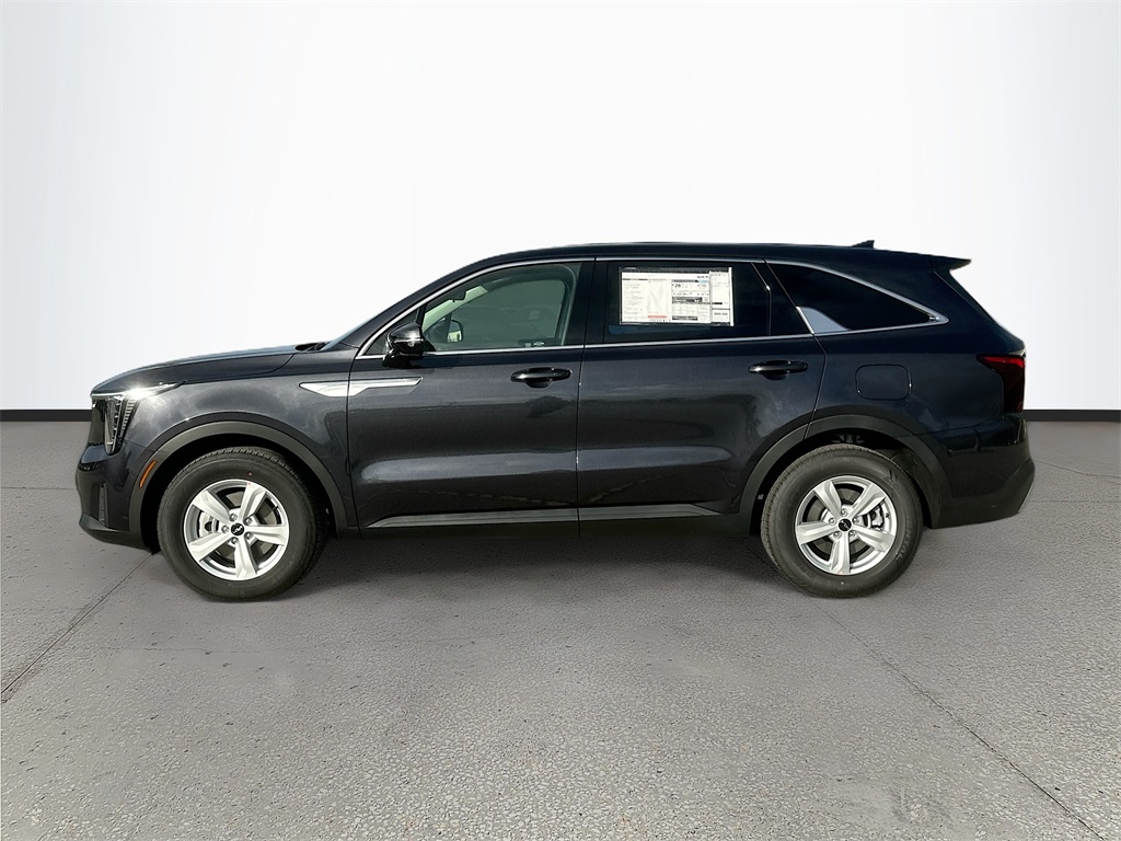 2026 Kia Sorento LX photo 4