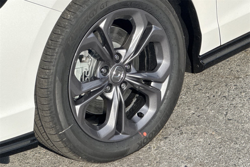 2025 Honda Accord Hybrid EX-L photo 22