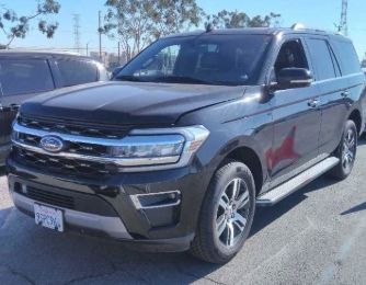 2023 Ford Expedition Limited's photo