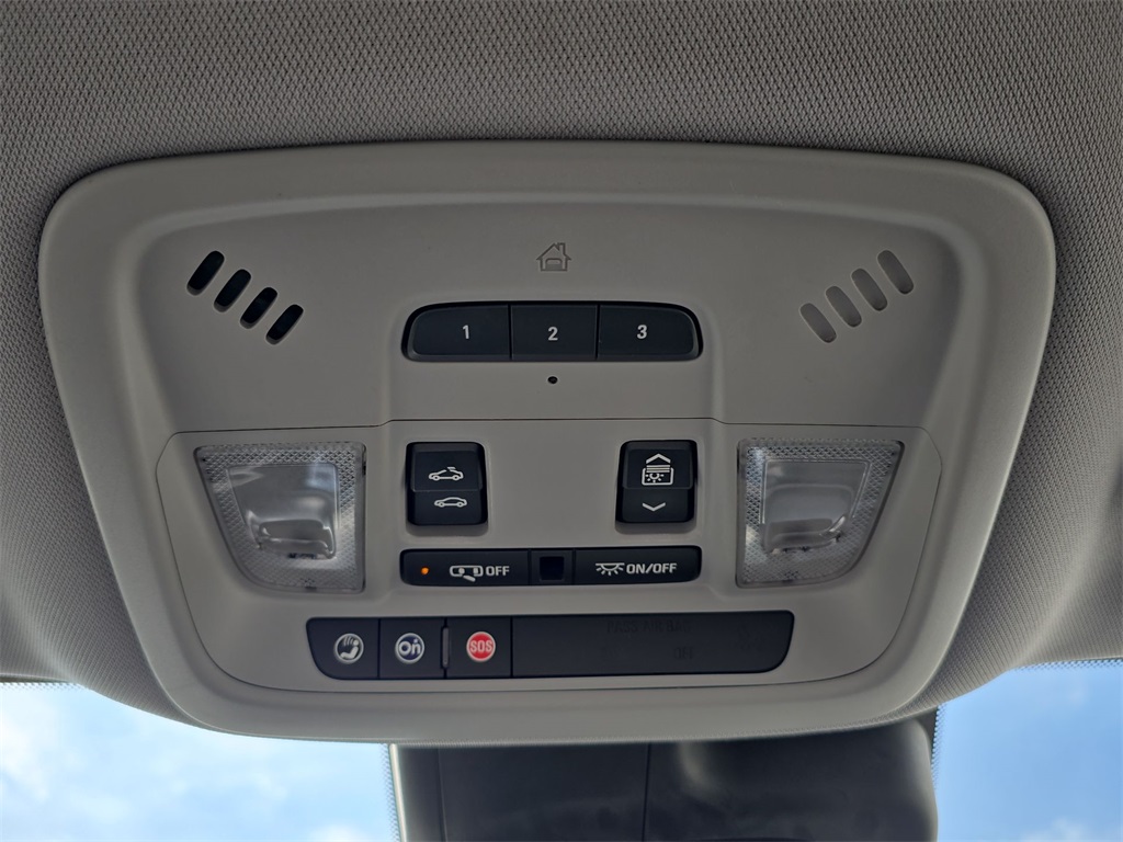 2017 Chevrolet Malibu Premier photo 34