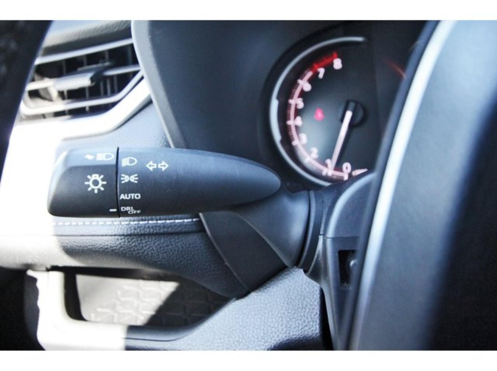 2024 Toyota RAV4 XLE White at TX Auto Group