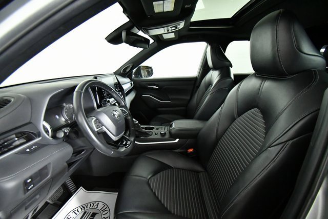 2022 Toyota Highlander XSE photo 4