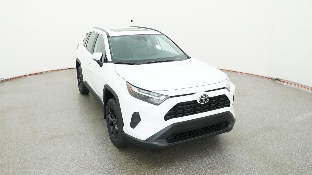 2025 Toyota RAV4 XLE photo 29