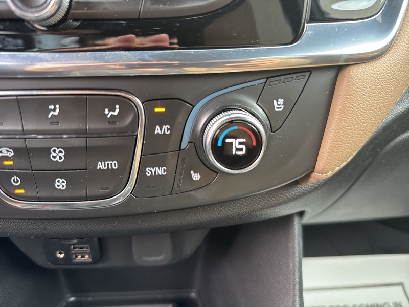 2022 Chevrolet Traverse Premier photo 32