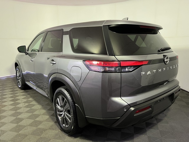 2024 Nissan Pathfinder S photo 6