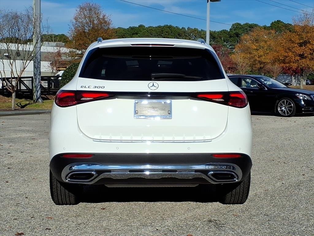 2026 Mercedes Benz GLC 300 photo 4