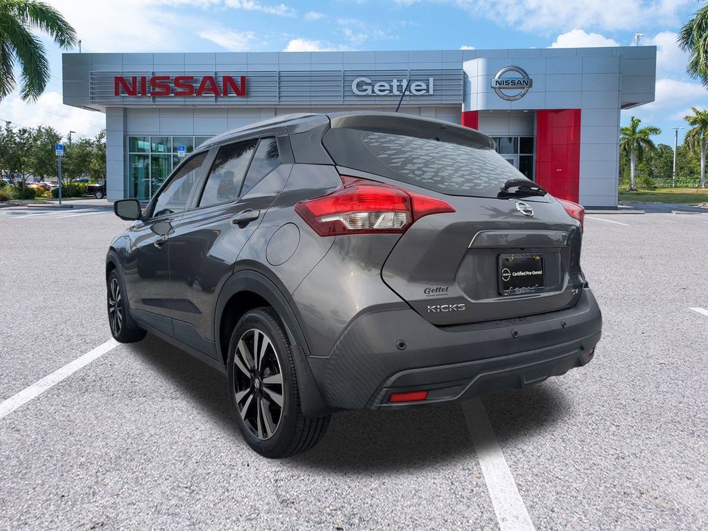 2020 Nissan Kicks SV photo 6