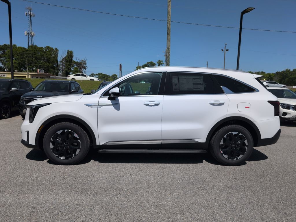 2025 Kia Sorento S photo 4