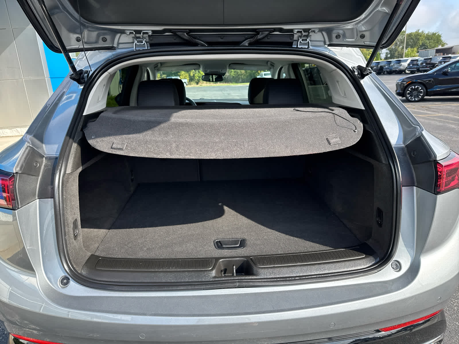2025 Buick Envision Sport Touring photo 13