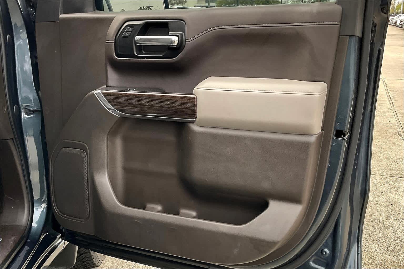 2019 Chevrolet Silverado 1500 LT photo 17