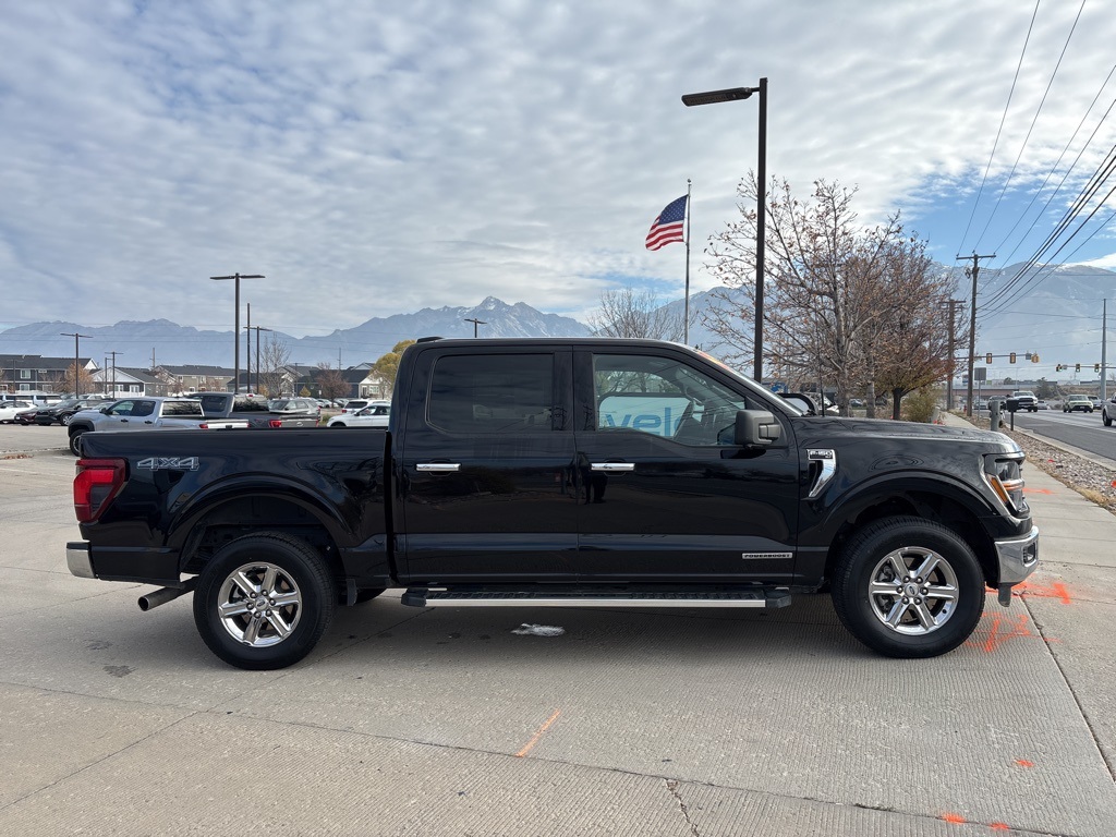 2024 Ford F-150 XLT photo 2