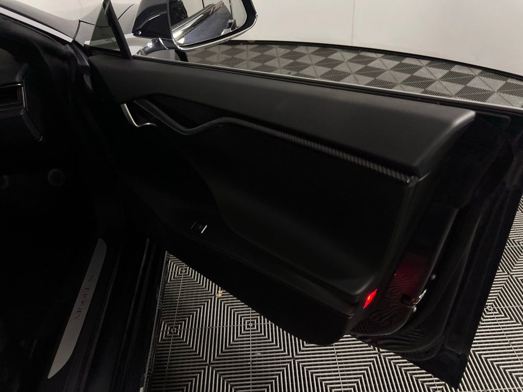 2018 Tesla Model S P100D photo 23