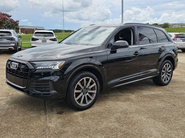 2024 Audi Q7 45 Premium Plus photo 6