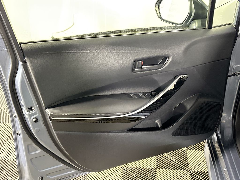 2022 Toyota Corolla Hybrid LE photo 10