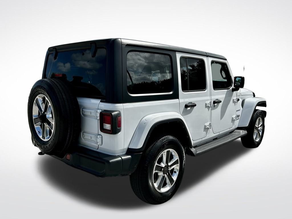 2022 Jeep Wrangler Unlimited Sahara photo 7