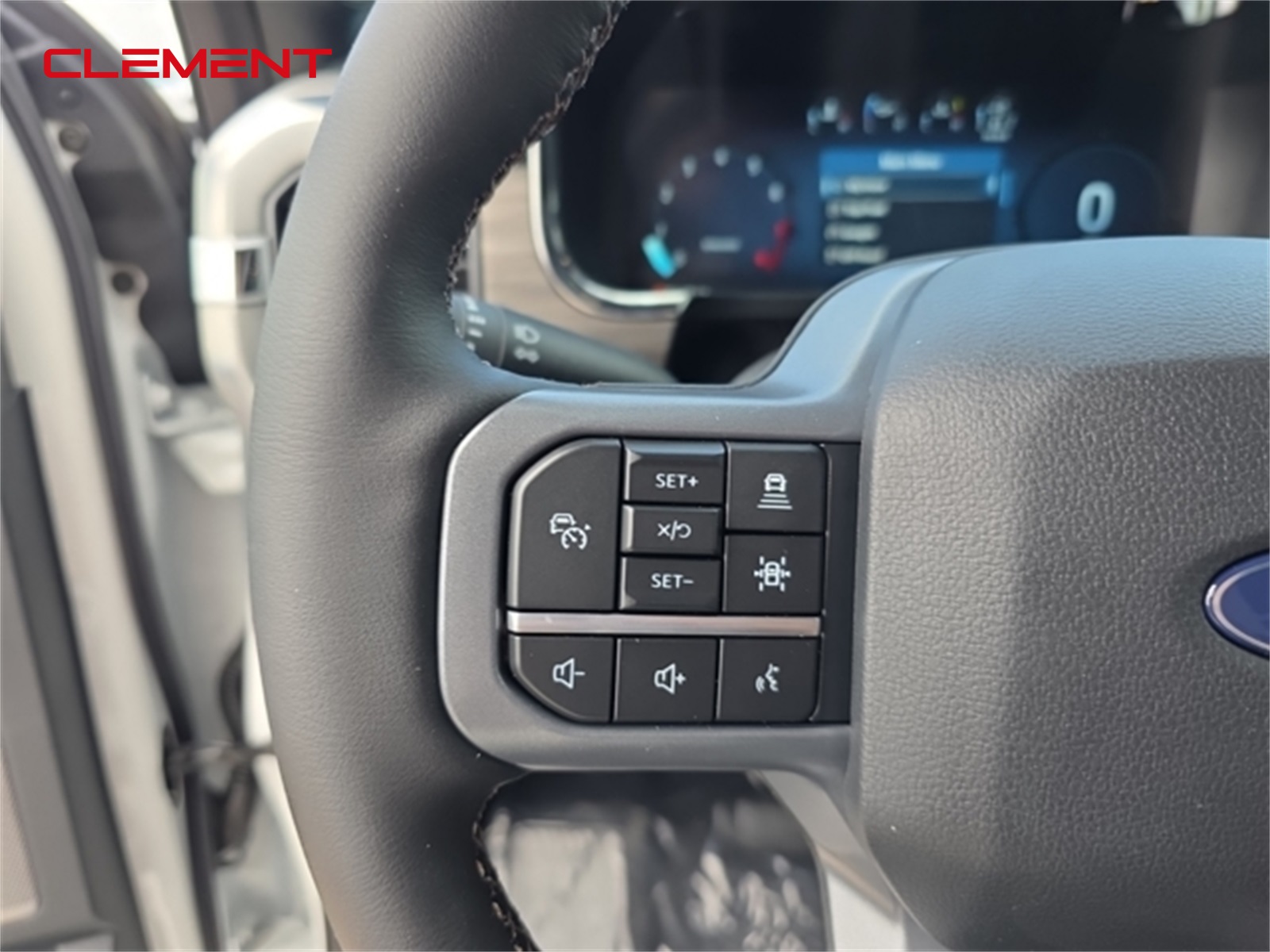 2025 Ford F-150 Lariat photo 11