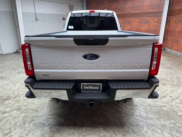 2025 Ford F-350 XL photo 4