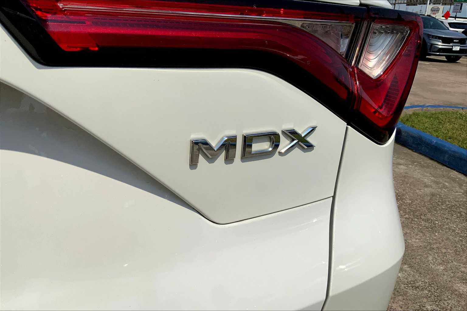2023 Acura MDX SH-AWD Advance photo 25