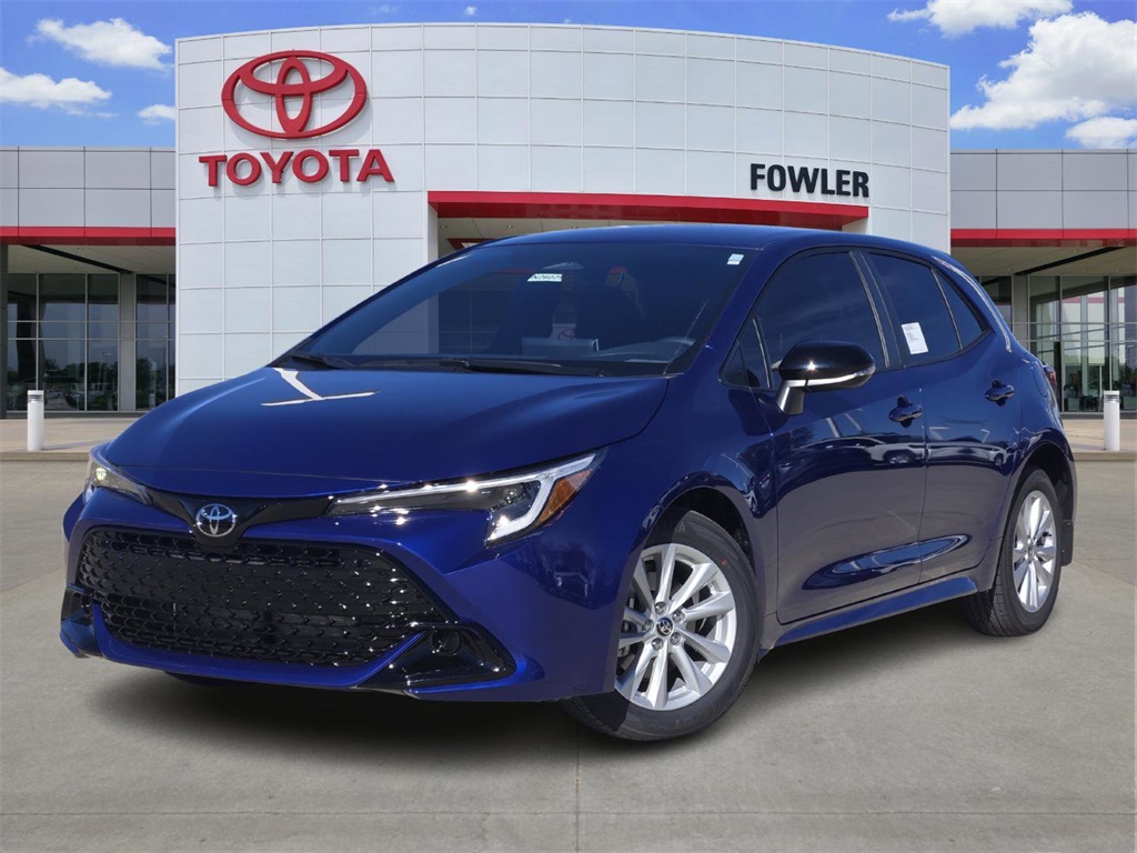 2026 Toyota Corolla Hatchback SE's photo