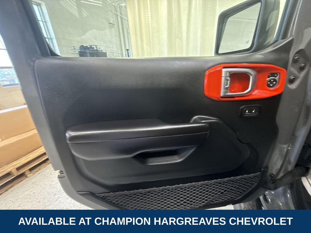 2019 Jeep Wrangler Unlimited Rubicon photo 19