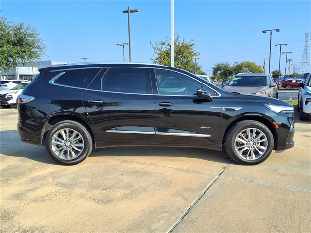 2023 Buick Enclave Avenir photo 14