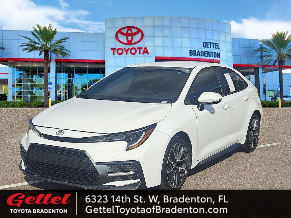 2022 Toyota Corolla SE's photo
