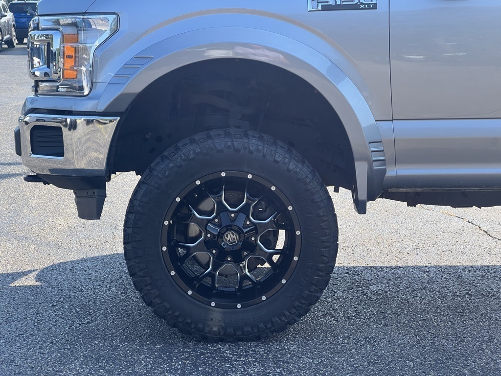 2020 Ford F-150 XLT photo 11