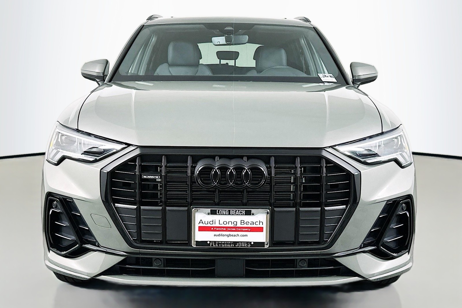 2025 Audi Q3 S line Premium photo 2