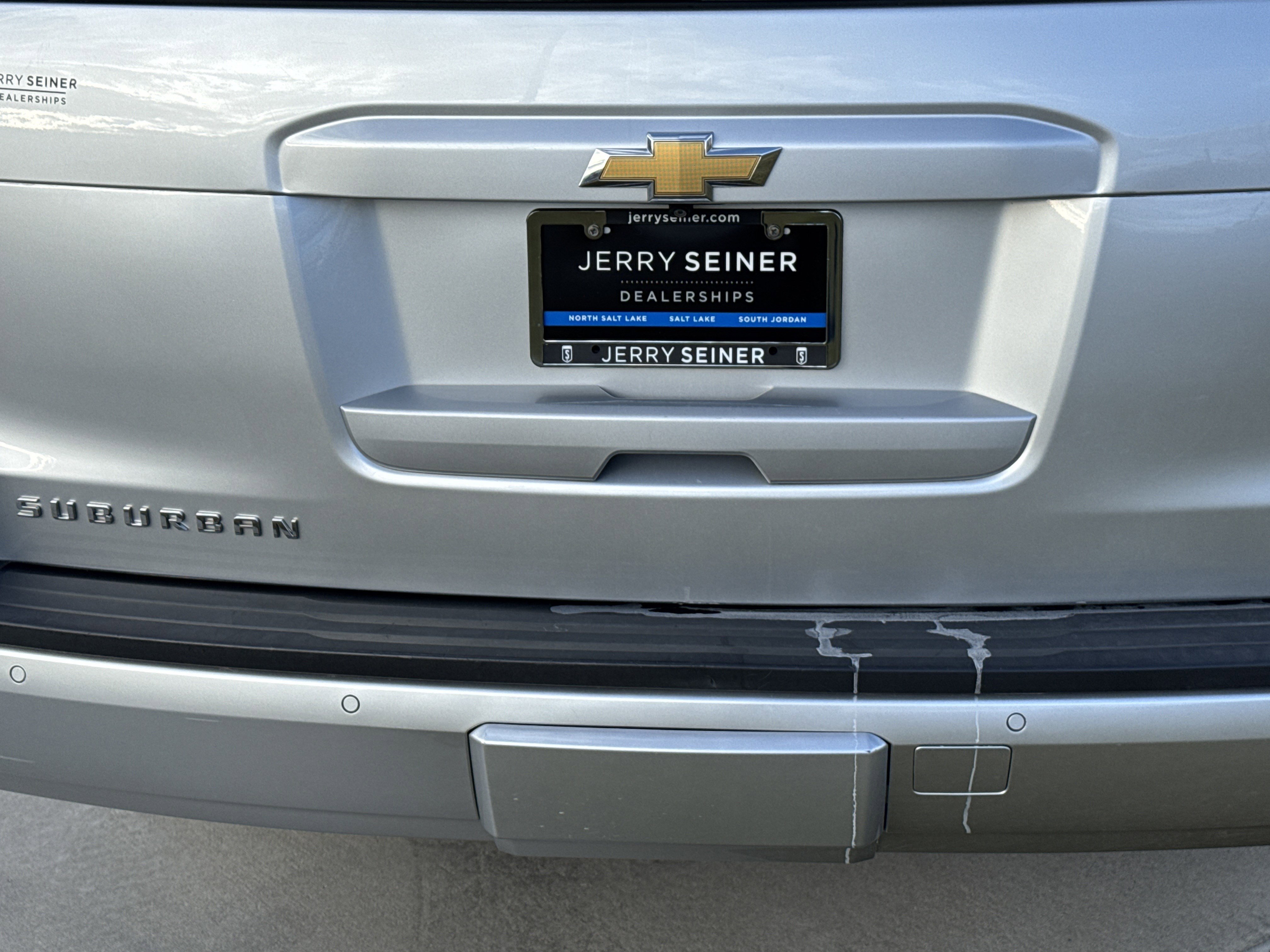 2020 Chevrolet Suburban LT photo 4