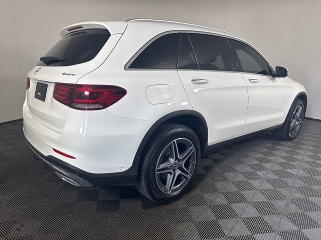 2022 Mercedes Benz GLC 300 4MATIC photo 2