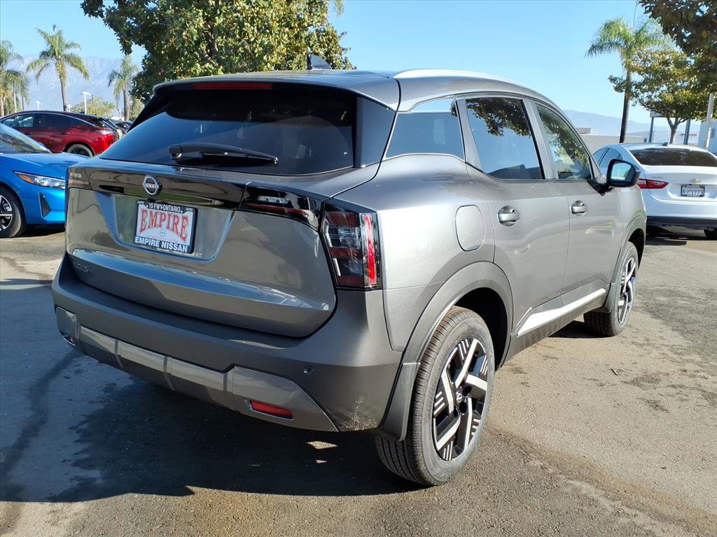 2026 Nissan Kicks SV photo 3
