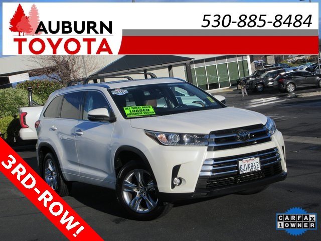 2019 Toyota Highlander Limited's photo