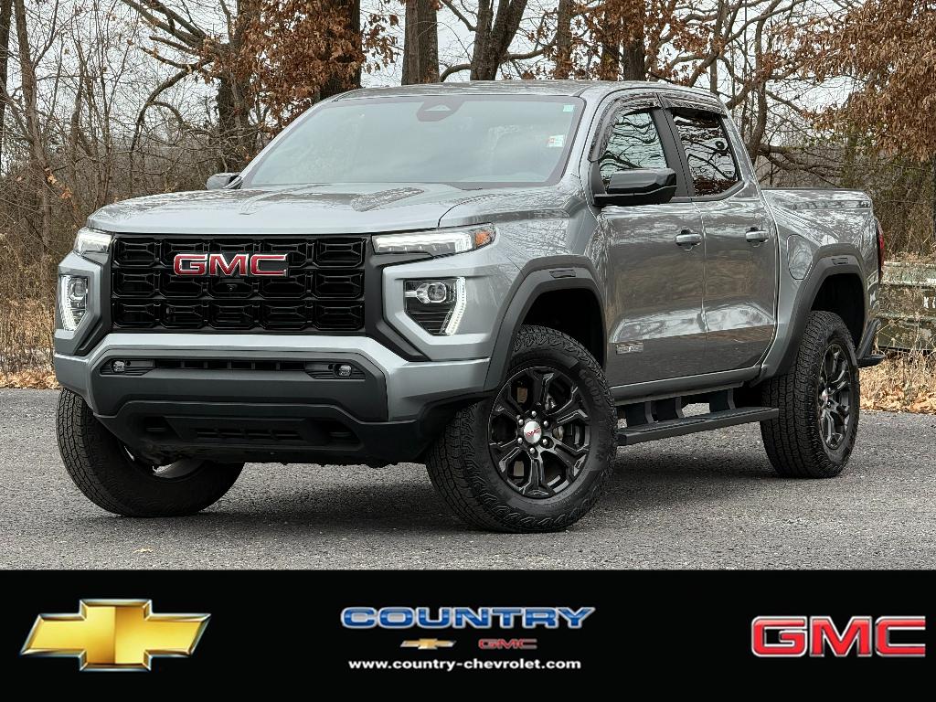 2024 GMC Canyon Elevation's photo