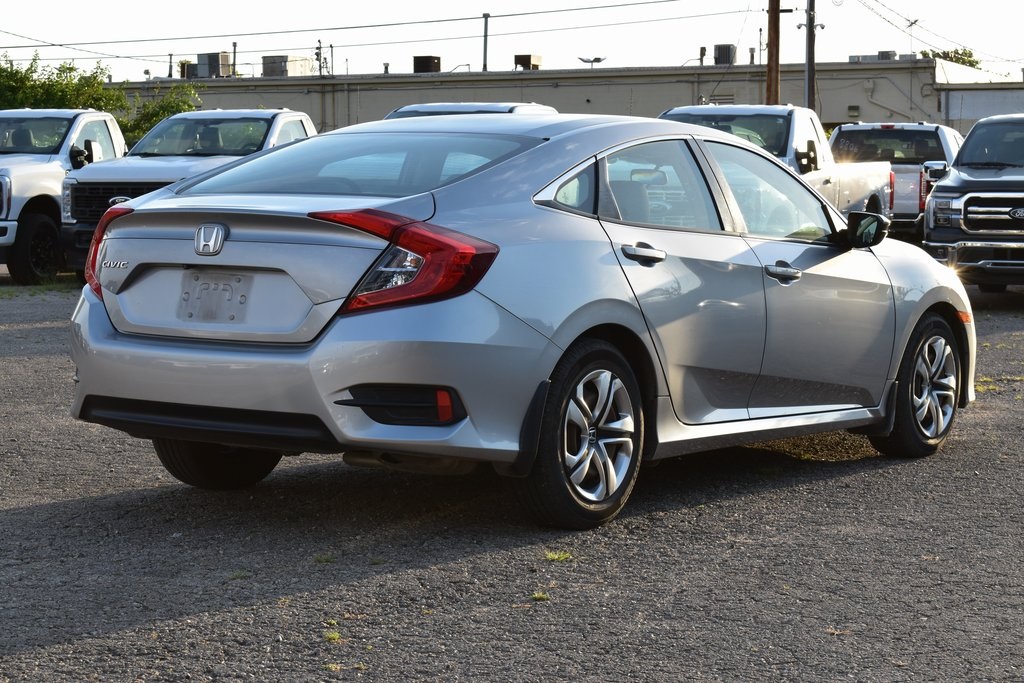2017 Honda Civic LX photo 4