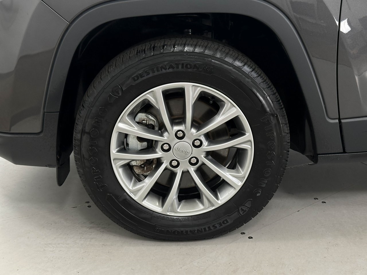 2022 Jeep Cherokee Latitude Lux photo 31