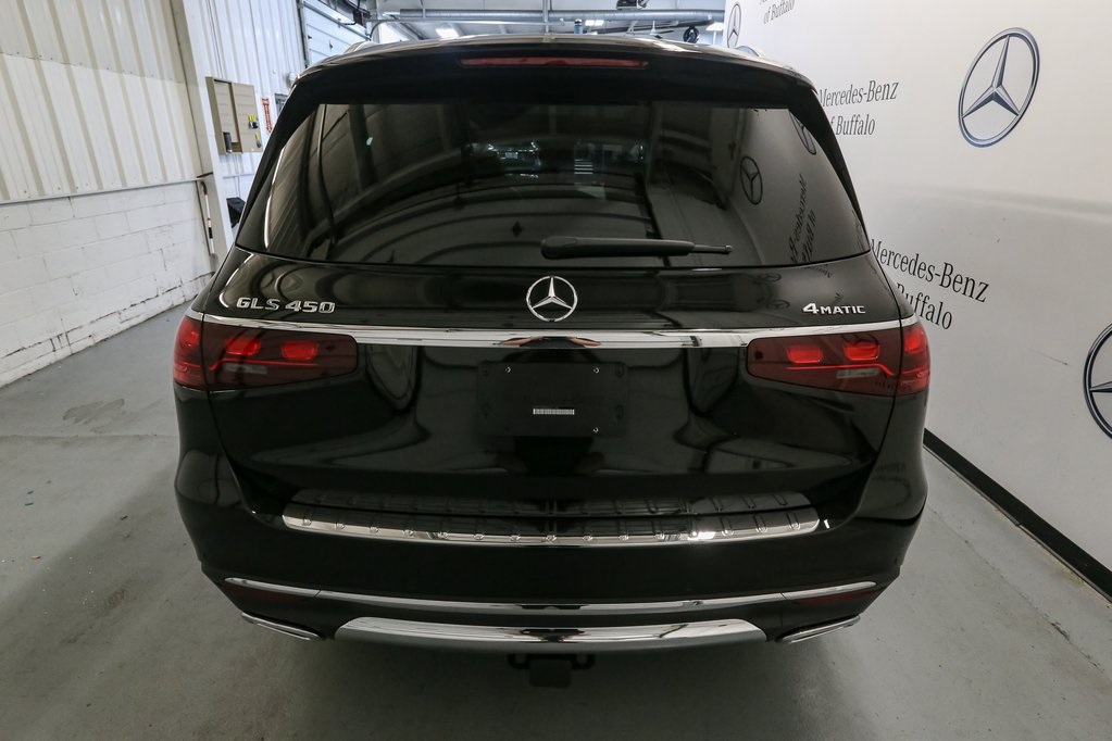 2025 Mercedes Benz GLS 450 4MATIC photo 9