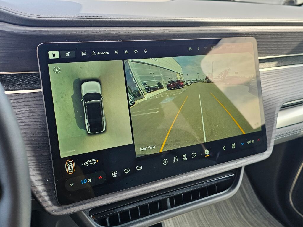 2023 Rivian R1S Adventure photo 36