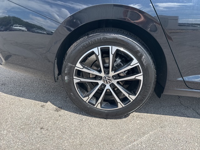 2025 Volkswagen Jetta 1.5T Sport photo 6