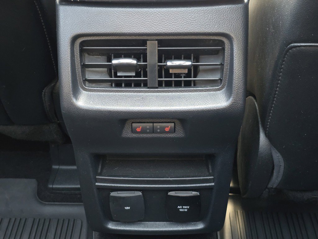 2019 Ford Edge ST photo 16